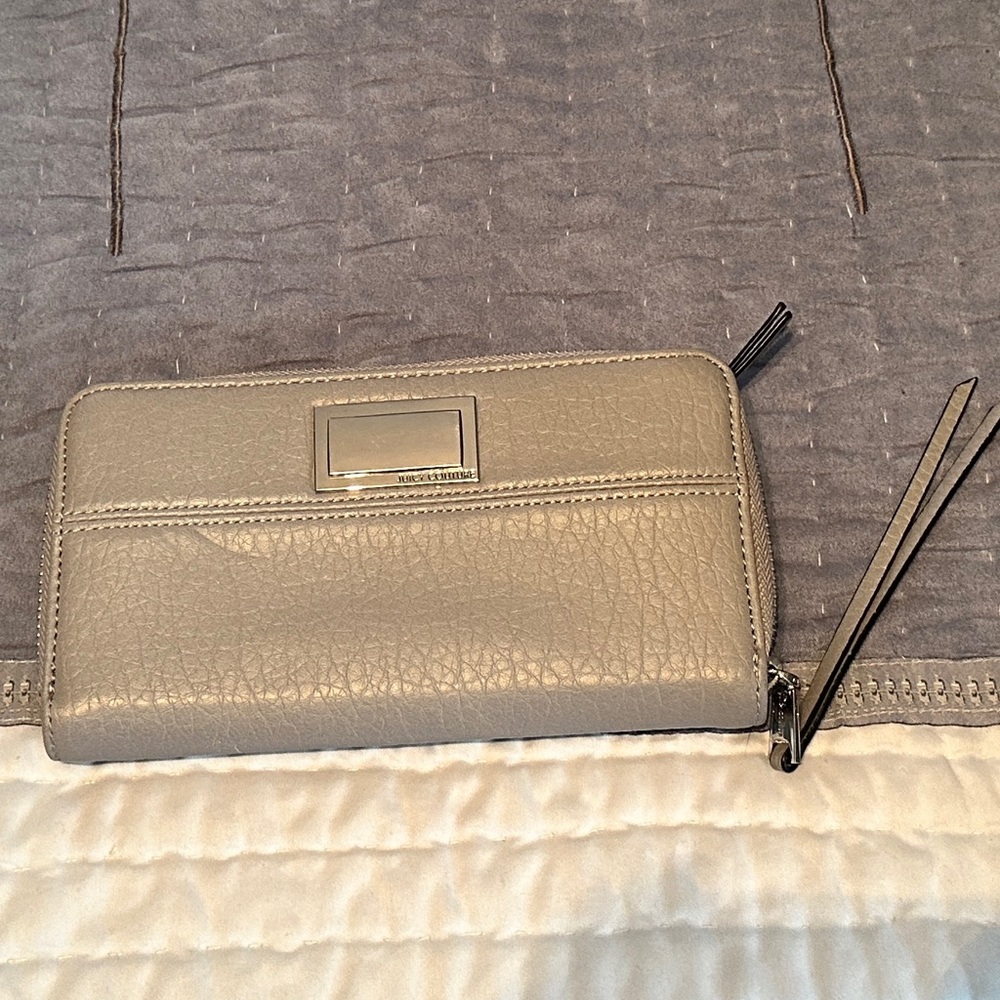 Juicy Couturee Wallet